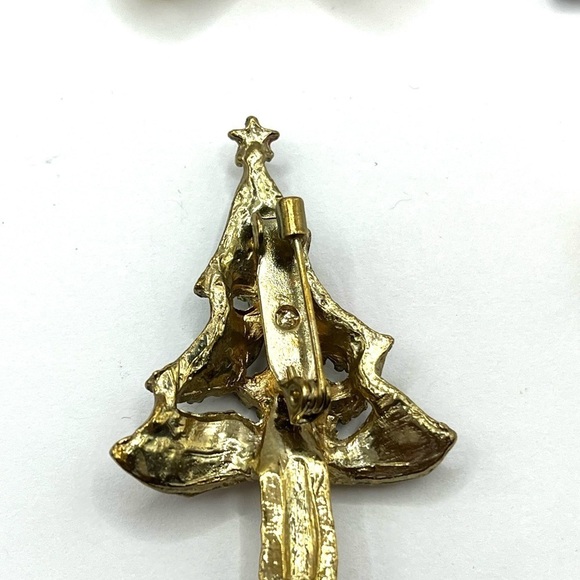 Vintage Christmas Brooch 5 Holly & Jingle Bells Santa Reindeer Tree Pin Lot - Picture 12 of 14